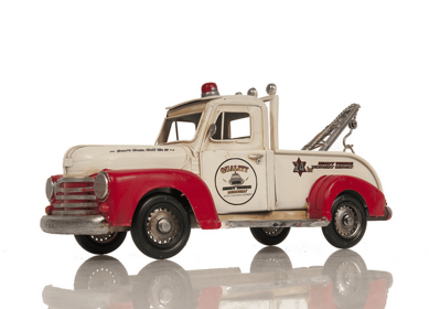 Metal Handmade Classic Chevrolet Model Tow Truck